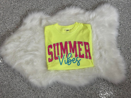 Summer Vibes Tee